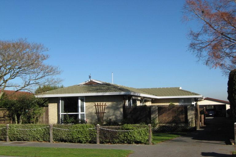 Photo of property in 245 Hendersons Road, Hoon Hay, Christchurch, 8025