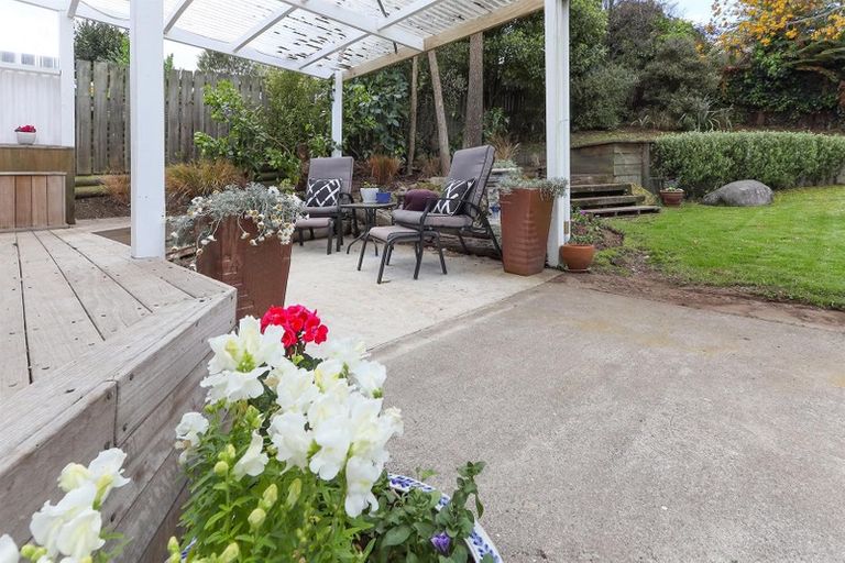 Photo of property in 24 Melrose Avenue, Owhata, Rotorua, 3010