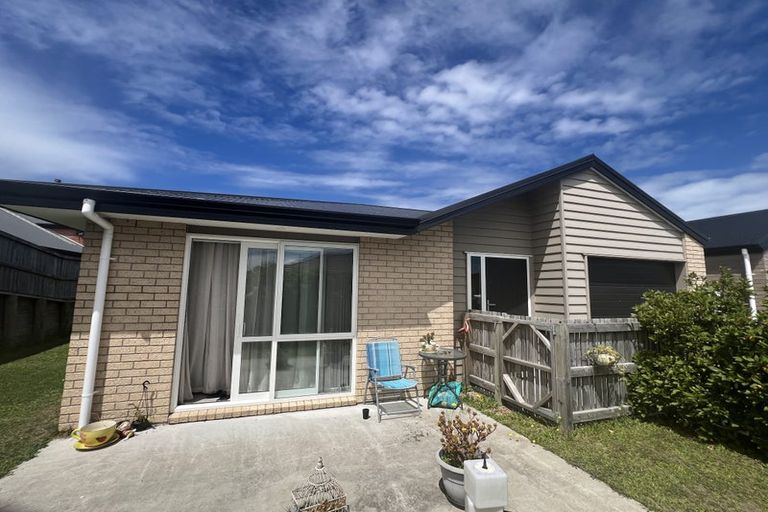 Photo of property in 11 Faber Place, Rototuna North, Hamilton, 3210