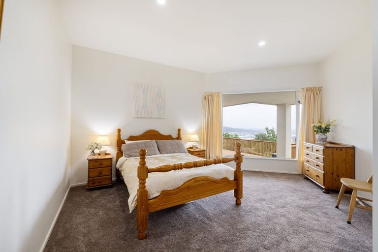 Photo of property in 126 Cannon Hill Crescent, Mount Pleasant, Christchurch, 8081