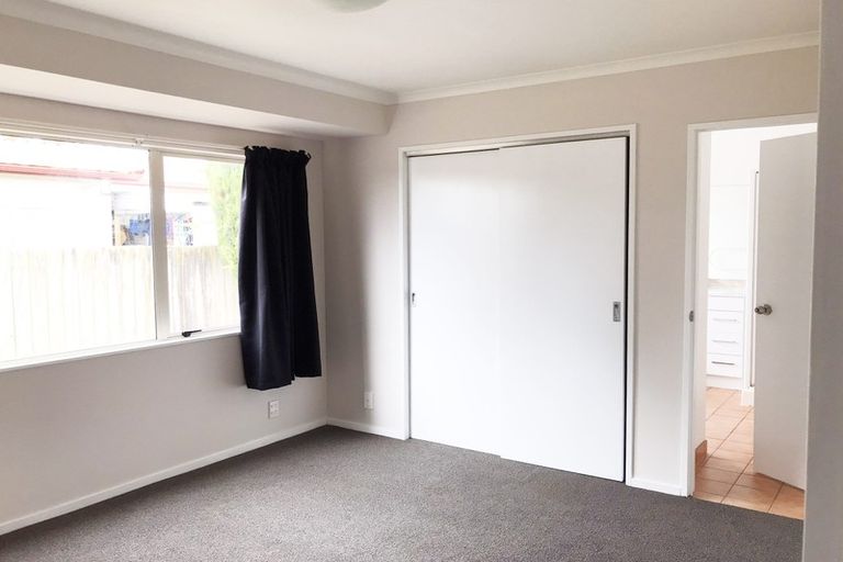 Photo of property in 1/8 Glenburn Place, Papakura, 2110