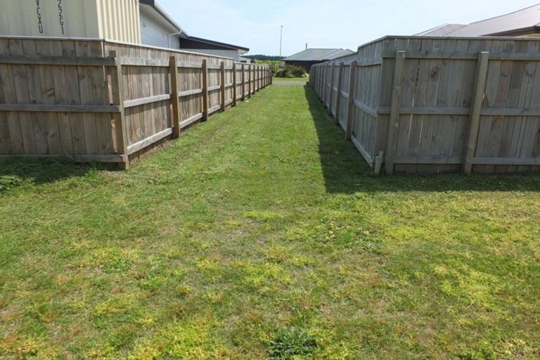 Photo of property in 6 Oxnam Place, Foxton Beach, Foxton, 4815