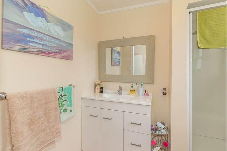 Photo of property in 3 Kauwhata Street, Himatangi Beach, Foxton, 4891