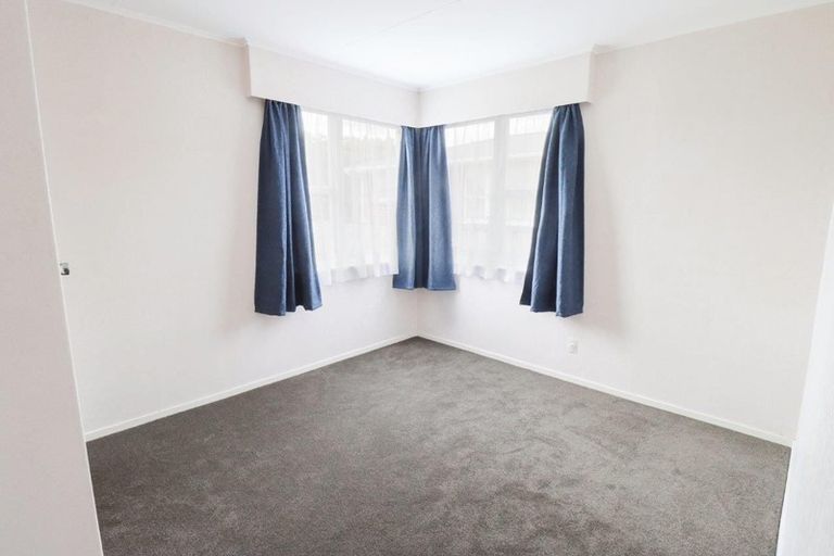 Photo of property in 140 Limbrick Street, Terrace End, Palmerston North, 4410