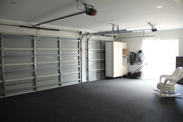 Photo of property in 3 Ascension Crescent, Orewa, 0931