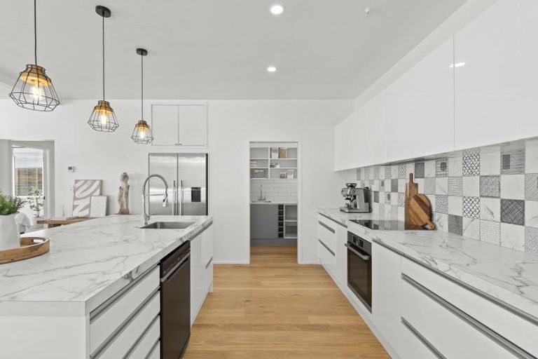 Photo of property in 107 Fulford Street, New Plymouth, 4310