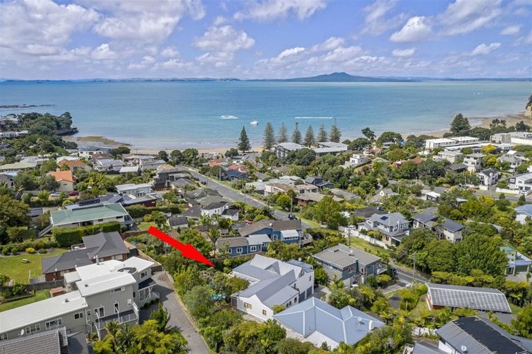 Photo of property in 10 Oban Road, Browns Bay, Auckland, 0630