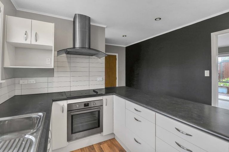 Photo of property in 310 Maungaraki Road, Maungaraki, Lower Hutt, 5010