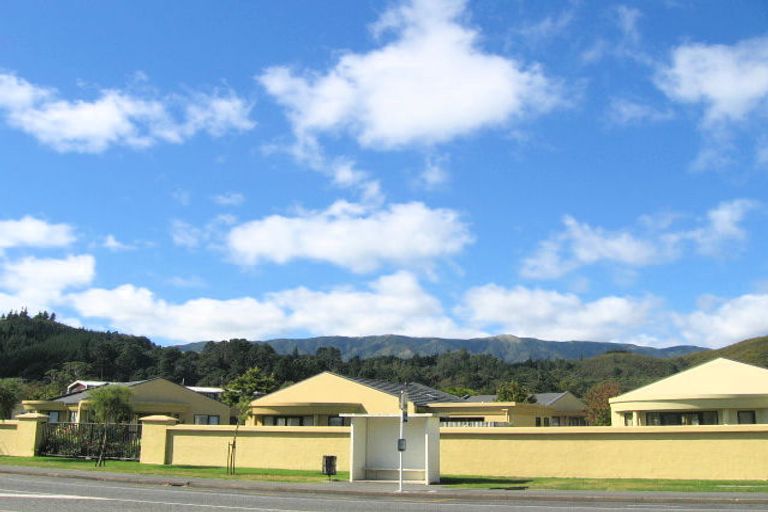 Photo of property in 25/1094 Fergusson Drive, Clouston Park, Upper Hutt, 5018