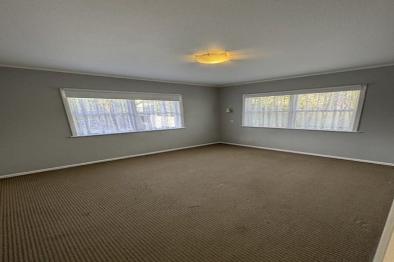 Photo of property in 613 Swanson Road, Swanson, Auckland, 0612