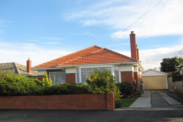 Photo of property in 33 Stirling Street, Andersons Bay, Dunedin, 9013