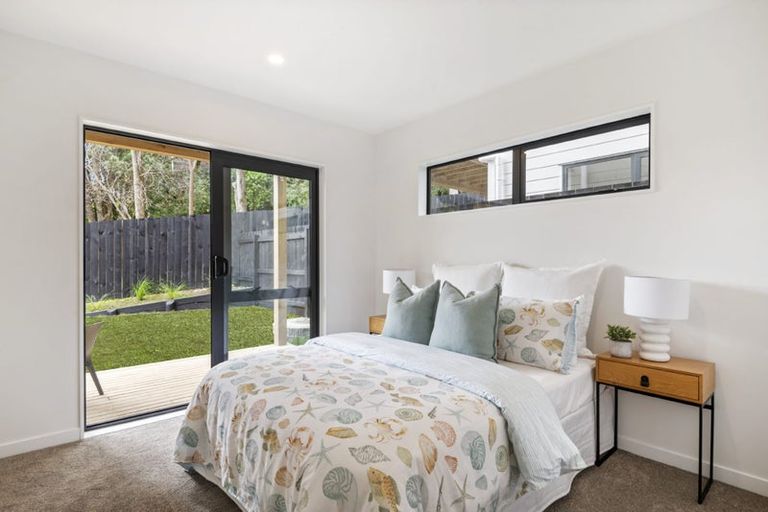 Photo of property in 11a Dianthus Place, Browns Bay, Auckland, 0630