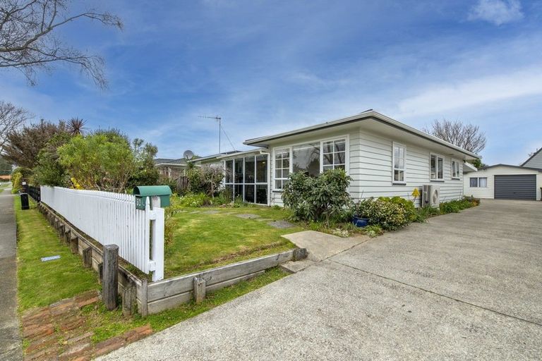 Photo of property in 74 Kennedy Drive, Levin, 5510