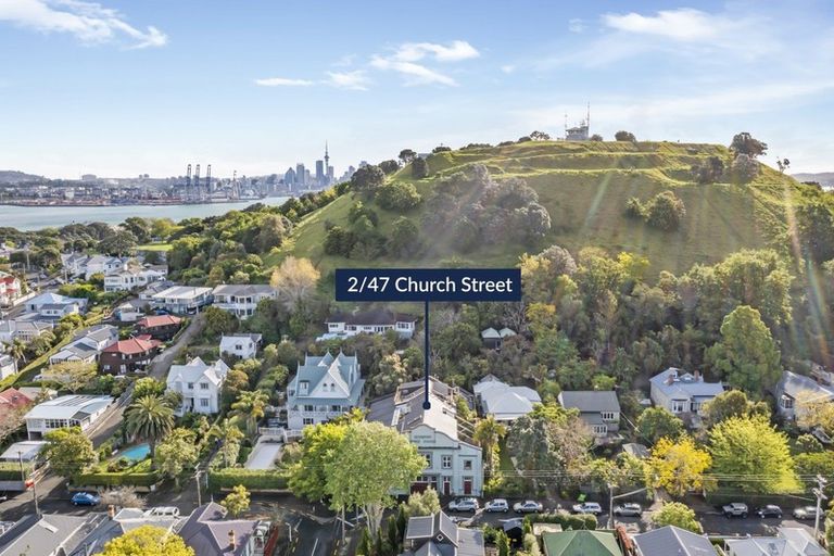 Photo of property in 2/47 Church Street, Devonport, Auckland, 0624