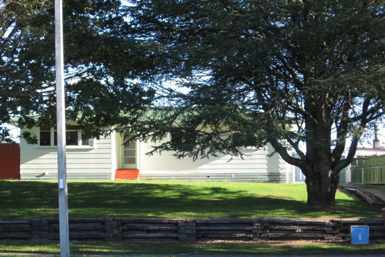 Photo of property in 271 Balmoral Drive, Tokoroa, 3420