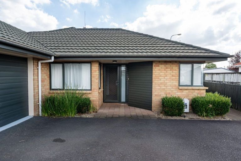 Photo of property in 61 Vardon Road, St Andrews, Hamilton, 3200