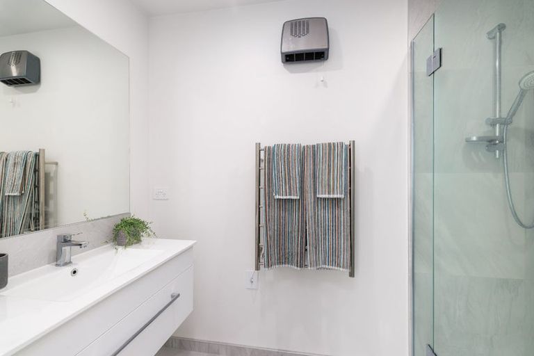 Photo of property in 3/55 Mathesons Road, Phillipstown, Christchurch, 8011