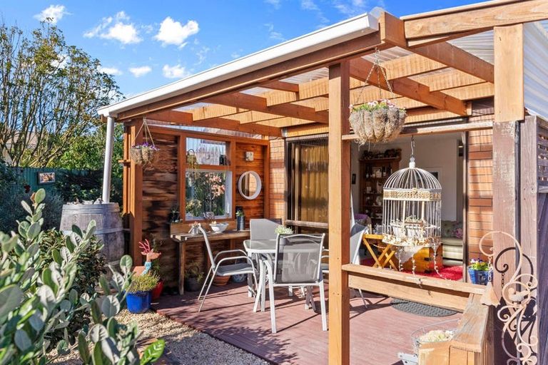 Photo of property in 7b Thistledown Place, Woolston, Christchurch, 8062