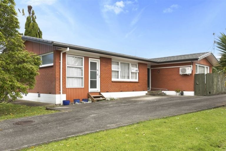 Photo of property in 14 Lynette Place, Mangere, Auckland, 2022