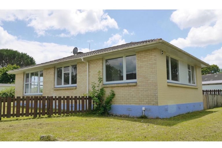 Photo of property in 24 James Henry Crescent, Huntly, 3700