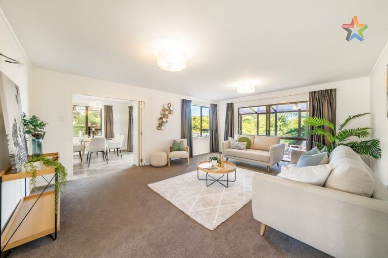 Photo of property in 30 Stanhope Grove, Korokoro, Lower Hutt, 5012