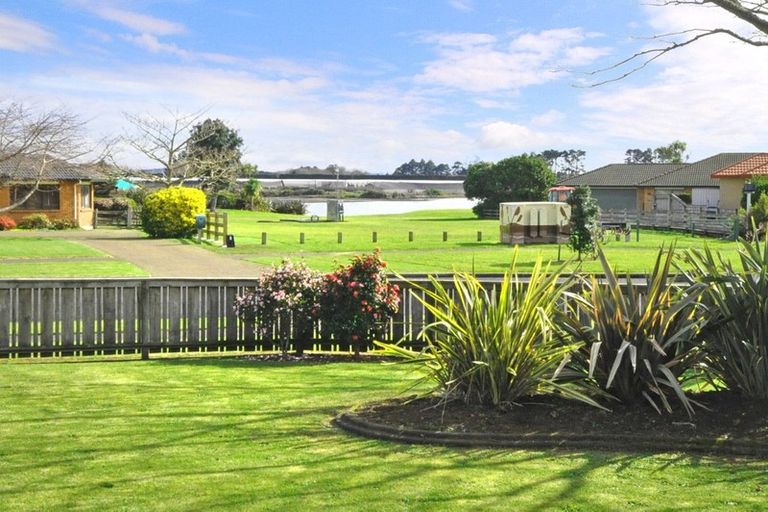 Photo of property in 26 Waitoa Street, Waiuku, 2123