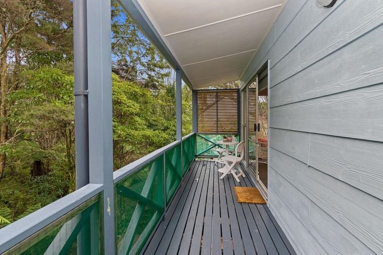 Photo of property in 64 Wirihana Road, Titirangi, Auckland, 0604