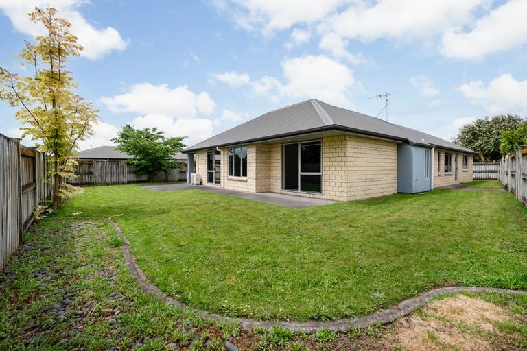 Photo of property in 19 Innswood Place, Rototuna North, Hamilton, 3210