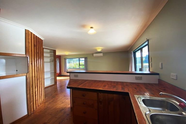 Photo of property in 688 Kahikatea Flat Road, Waitoki, Kaukapakapa, 0871