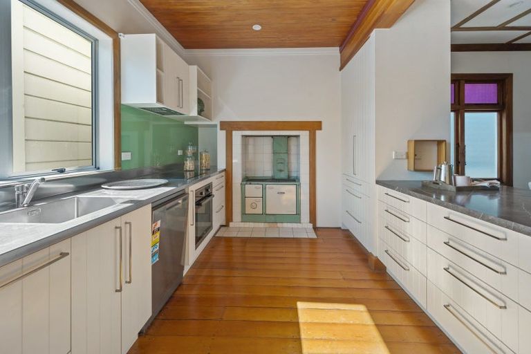 Photo of property in 5 Georges Drive, Napier South, Napier, 4110