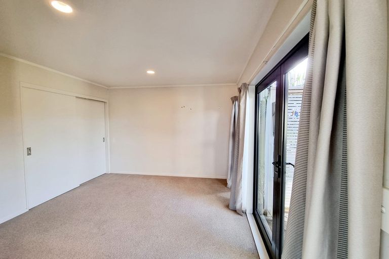 Photo of property in 39 Rosario Crescent, Red Beach, 0932