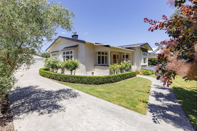 Photo of property in 10 Argyle Avenue, Takaro, Palmerston North, 4410