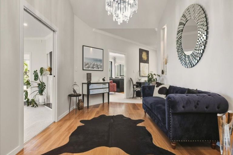 Photo of property in 15 Saint Clair Place, Papamoa Beach, Papamoa, 3118