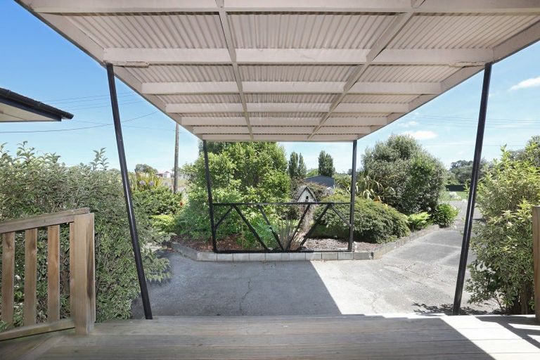 Photo of property in 19 Ingham Street, Halcombe, Feilding, 4779