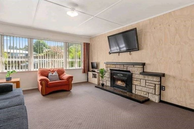 Photo of property in 4 Henry Street, Western Heights, Rotorua, 3015