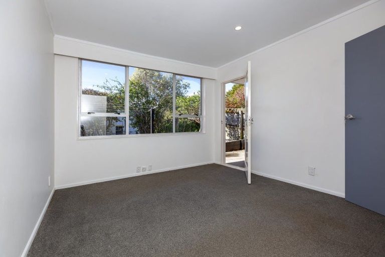 Photo of property in 2/11 Rimu Road, Raumati Beach, Paraparaumu, 5032