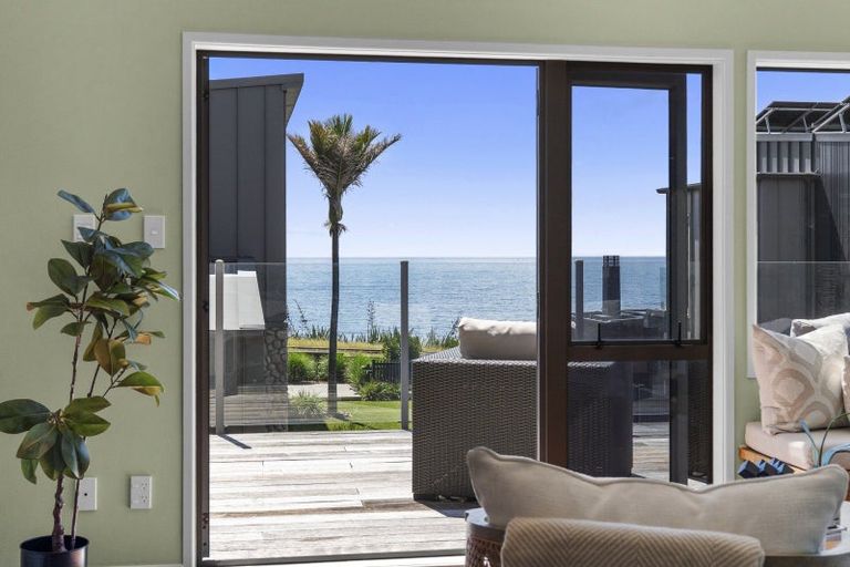 Photo of property in 18 Hine Street, New Plymouth, 4310