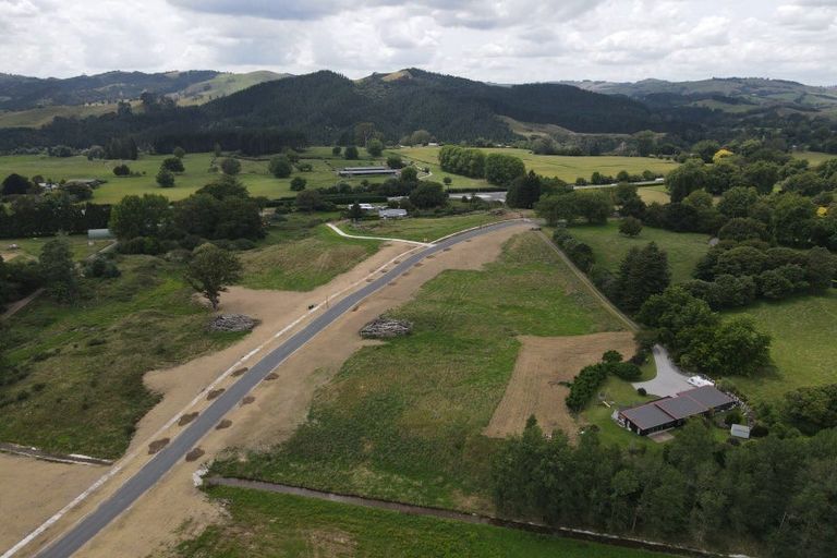 Photo of property in 2 Hydro Road, Edgecumbe, 3120