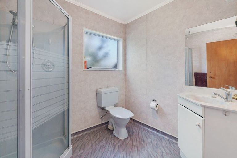 Photo of property in 40 Rauparaha Street, Waikanae Beach, Waikanae, 5036