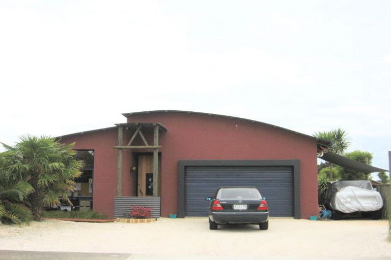 Photo of property in 22 Protea Crescent, Whitianga, 3510