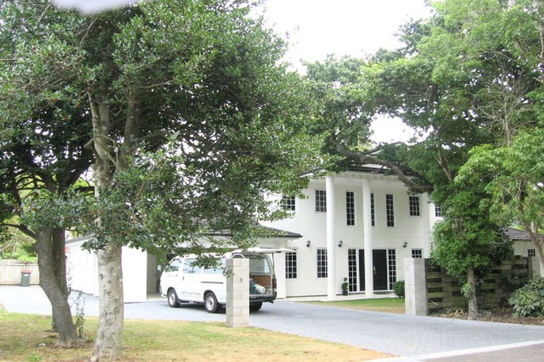 Photo of property in 2 Blundell Way, Heretaunga, Upper Hutt, 5018