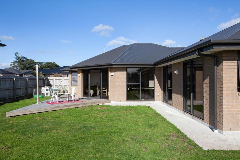 Photo of property in 3 Ta Paora Drive, Bell Block, New Plymouth, 4312