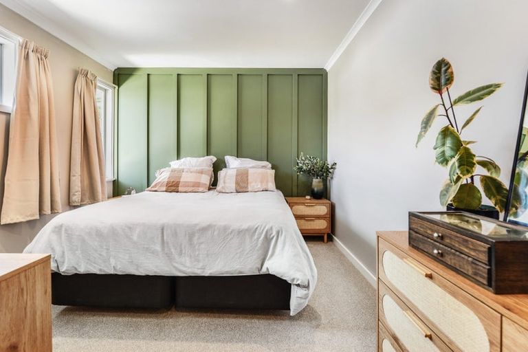 Photo of property in 100 Forest Lake Road, Forest Lake, Hamilton, 3200