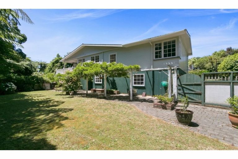 Photo of property in 91 Harbour View Road, Harbour View, Lower Hutt, 5010