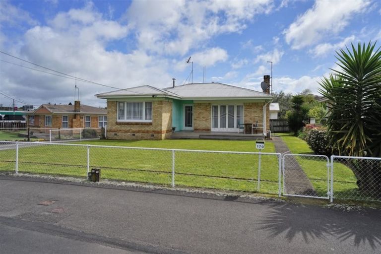 Photo of property in 170 Rifle Range Road, Dinsdale, Hamilton, 3204