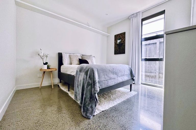 Photo of property in 2 Makete Crescent, Hobsonville, Auckland, 0618