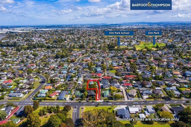 Photo of property in 77 Cascades Road, Pakuranga Heights, Auckland, 2010