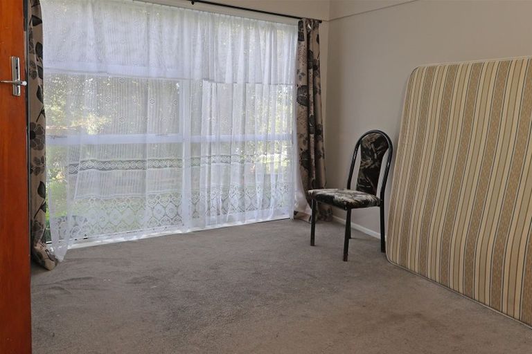 Photo of property in 4247 Great North Road, Glendene, Auckland, 0602