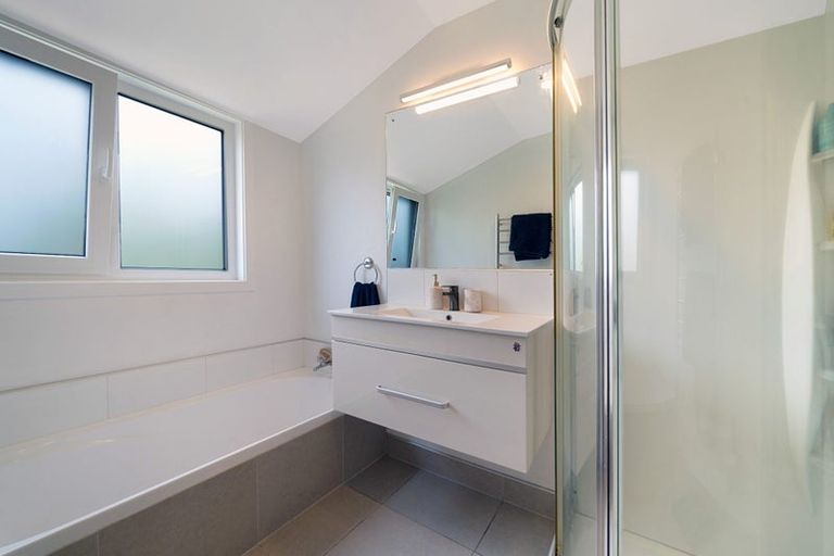 Photo of property in 1/13 Tirimoana Road, Te Atatu South, Auckland, 0602