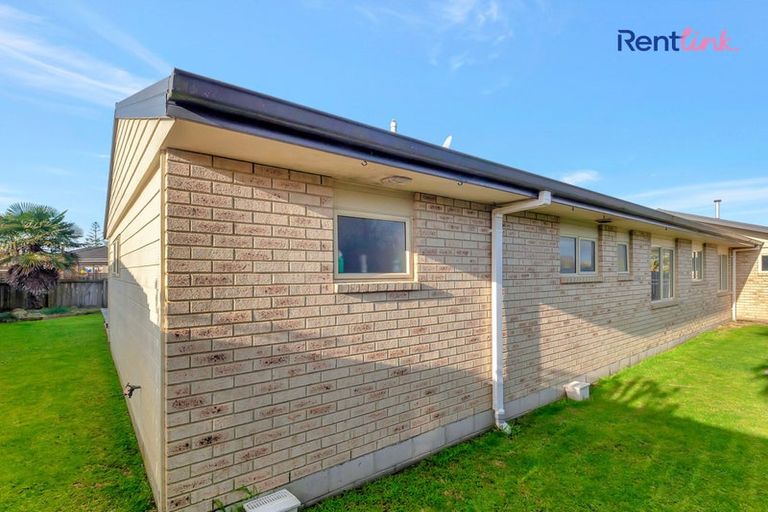 Photo of property in 15 Golden Courie Close, Papamoa Beach, Papamoa, 3118